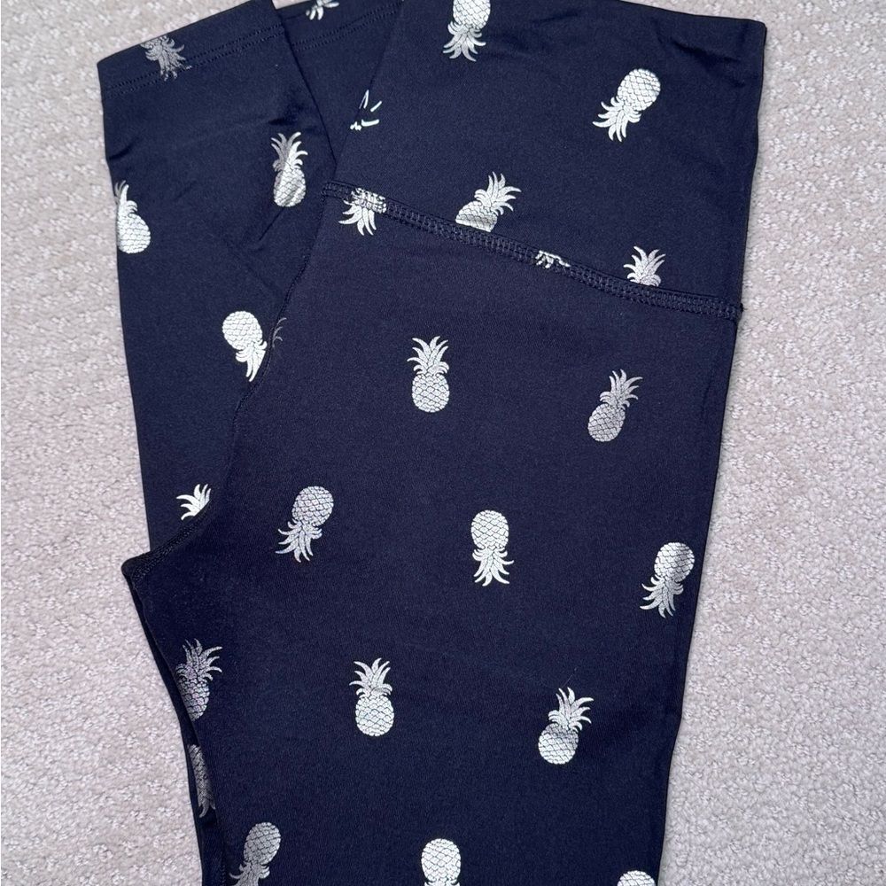 Beyond Yoga black Leggings with Pineapple Print